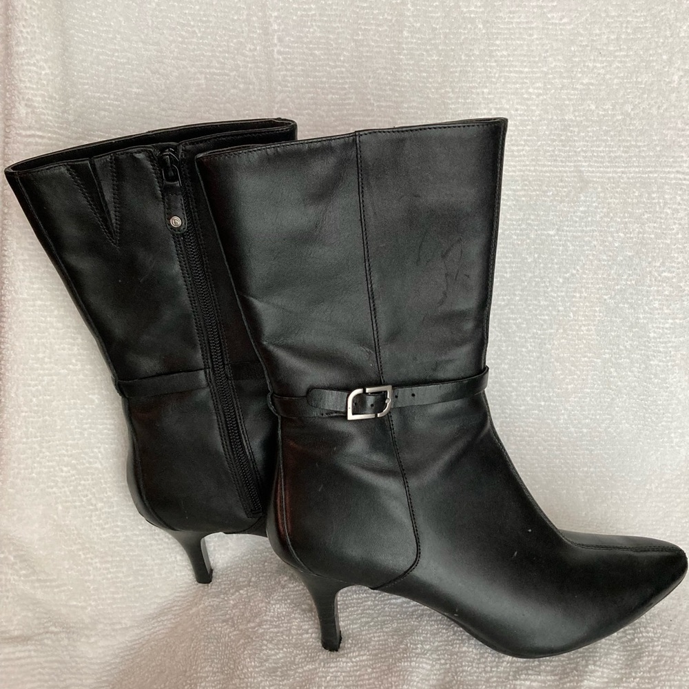 Rockport black leather boots size 6